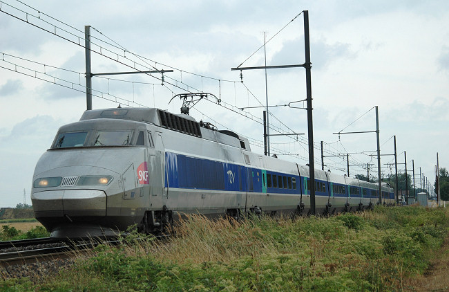 TGV 100